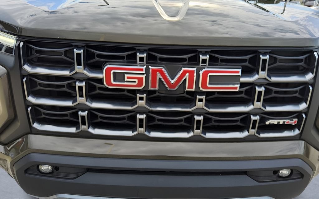 2023 GMC Canyon AT4