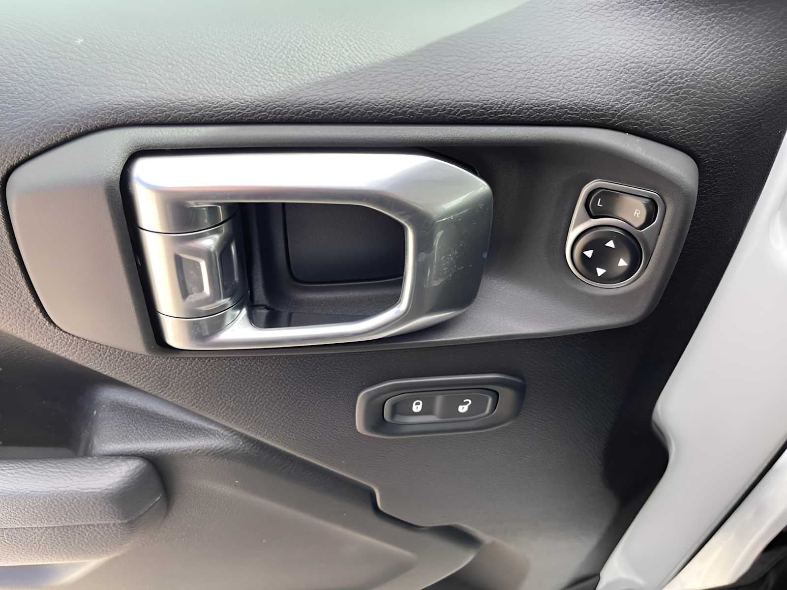 2024 Jeep Wrangler WRANGLER 4-DOOR SPORT S