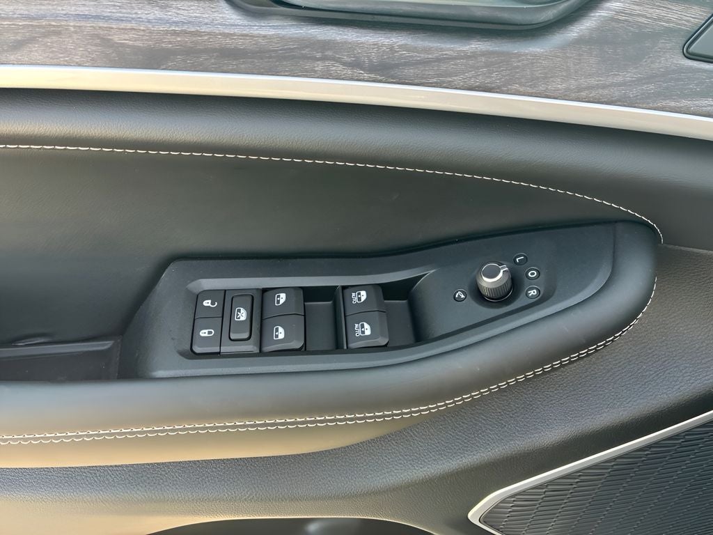 2027 Jeep Grand Cherokee Limited Reserve