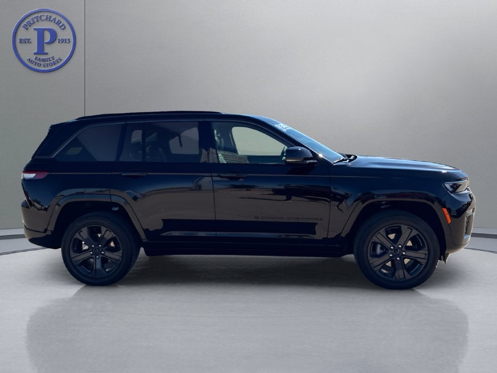 2027 Jeep Grand Cherokee GRAND CHEROKEE LIMITED RESERVE 4X4