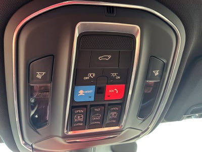 2027 Jeep Grand Cherokee GRAND CHEROKEE LIMITED RESERVE 4X4