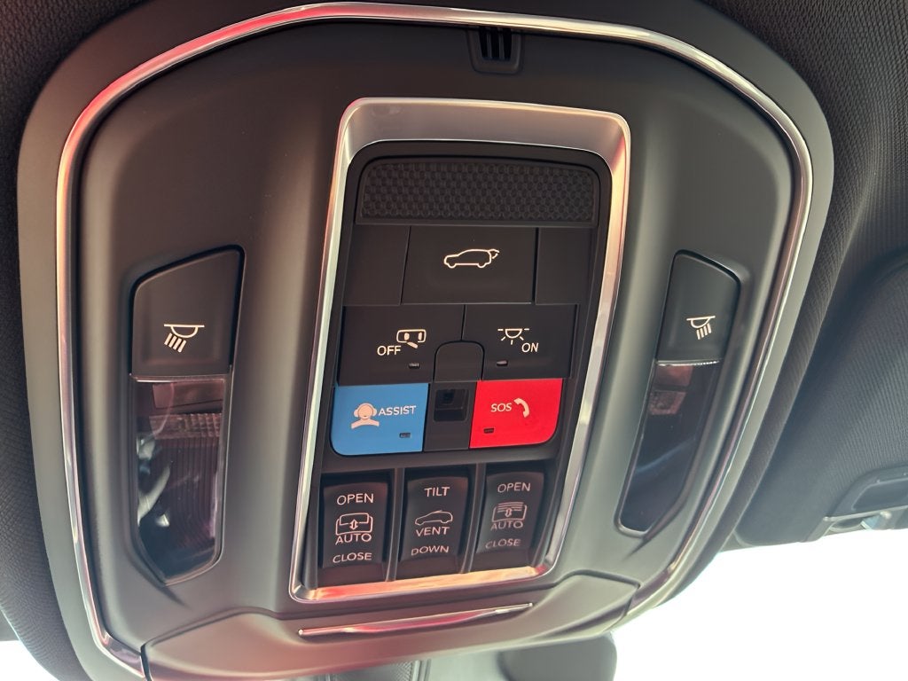 2027 Jeep Grand Cherokee GRAND CHEROKEE LIMITED RESERVE 4X4