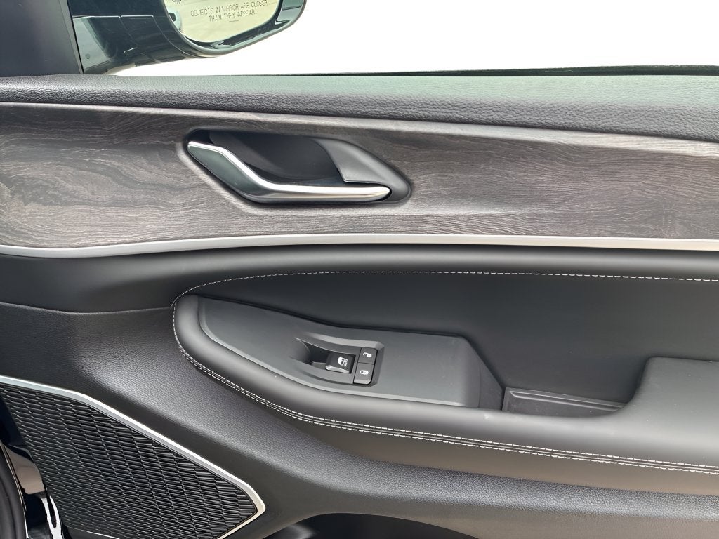 2027 Jeep Grand Cherokee GRAND CHEROKEE LIMITED RESERVE 4X4