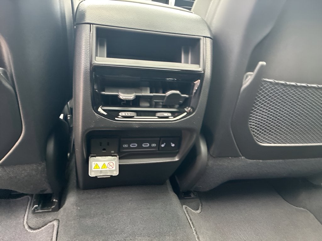2027 Jeep Grand Cherokee GRAND CHEROKEE LIMITED RESERVE 4X4
