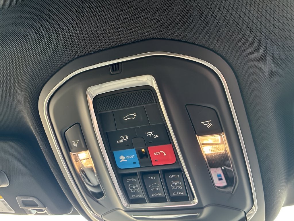 2027 Jeep Grand Cherokee GRAND CHEROKEE LIMITED RESERVE 4X4