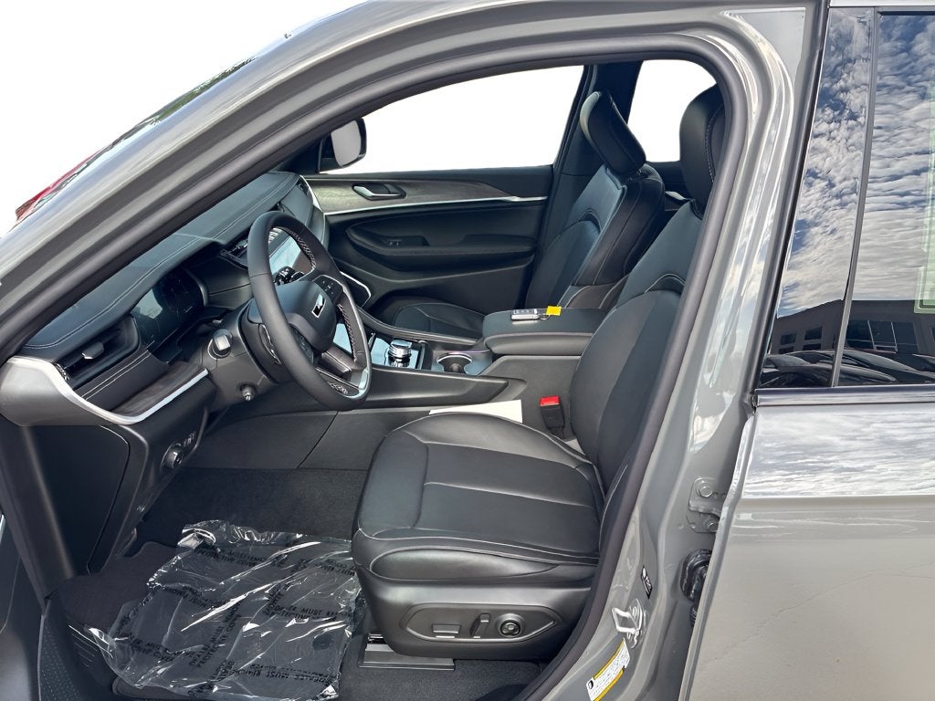 2027 Jeep Grand Cherokee GRAND CHEROKEE LIMITED RESERVE 4X4
