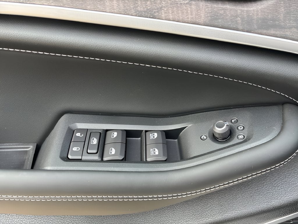 2027 Jeep Grand Cherokee GRAND CHEROKEE LIMITED RESERVE 4X4