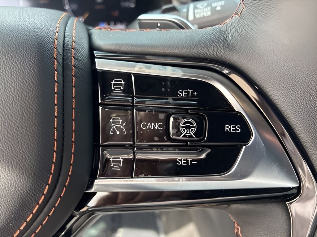 2026 Jeep Grand Cherokee GRAND CHEROKEE SUMMIT 4X4