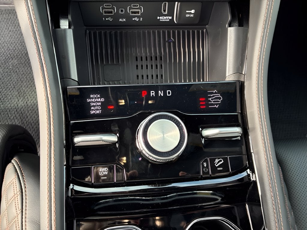 2027 Jeep Grand Cherokee GRAND CHEROKEE SUMMIT 4X4