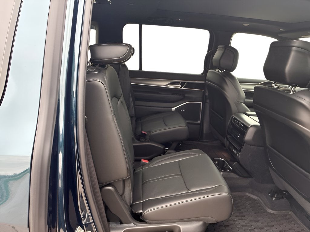 2027 Jeep Grand Wagoneer GRAND WAGONEER UPLAND 4X4
