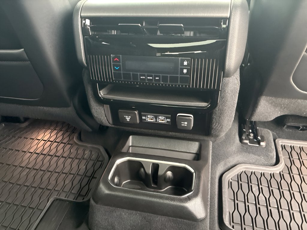 2027 Jeep Grand Wagoneer GRAND WAGONEER UPLAND 4X4