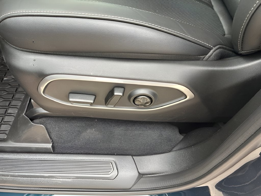 2027 Jeep Grand Wagoneer GRAND WAGONEER UPLAND 4X4