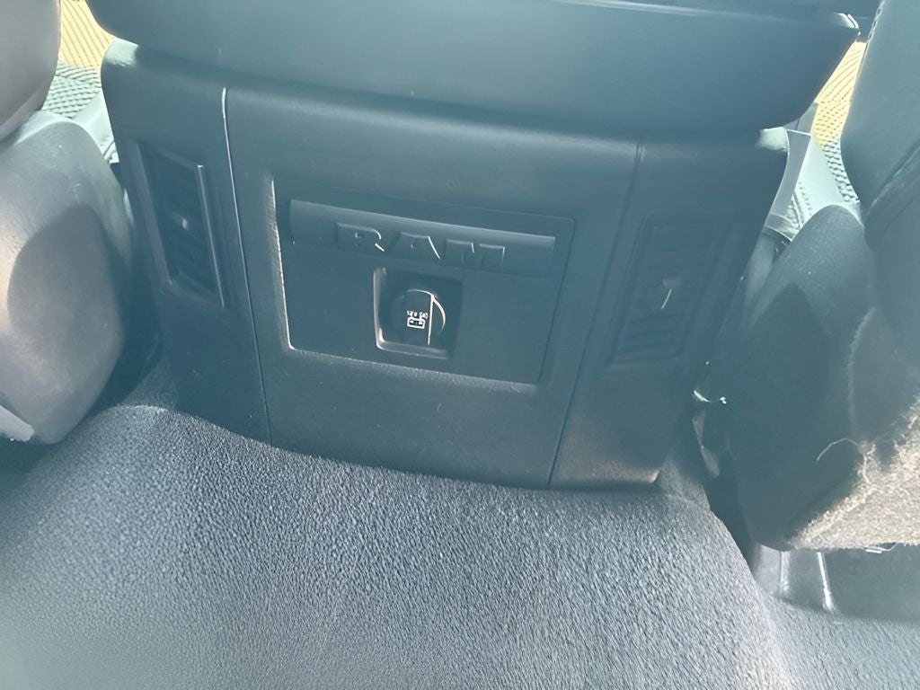 2017 RAM 1500 Sport Crew Cab 4x4 5'7' Box