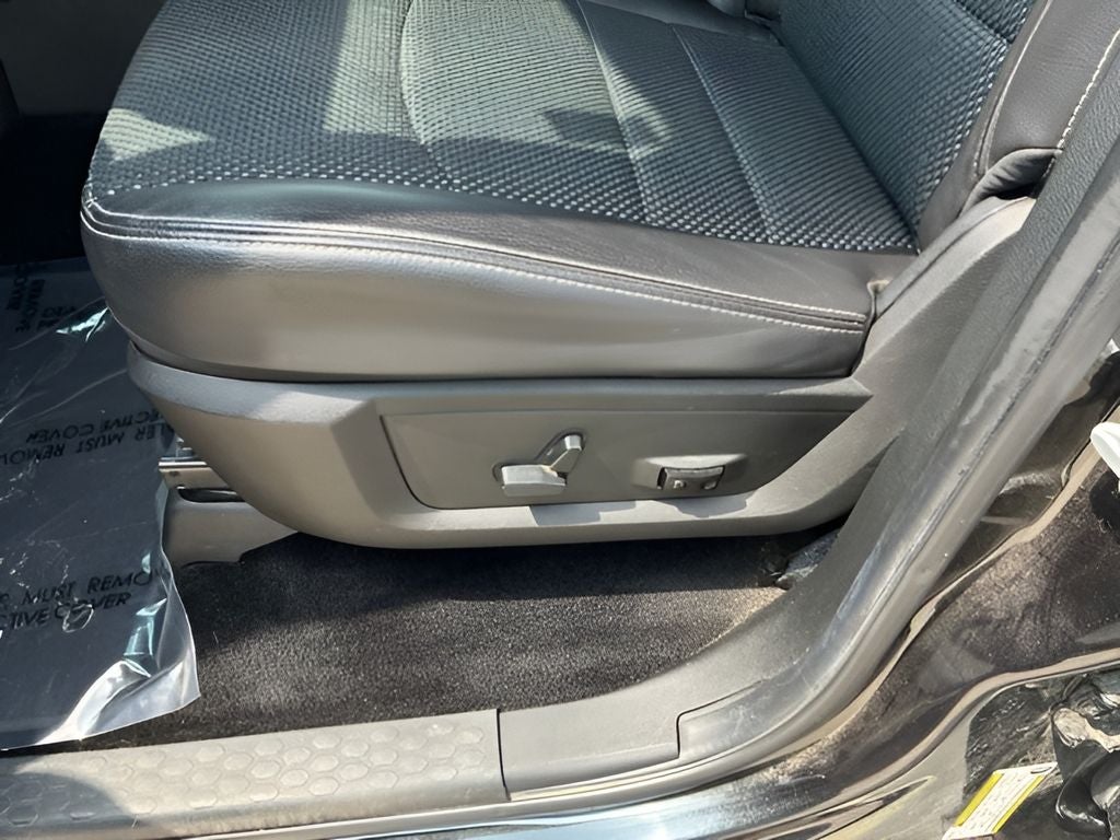 2017 RAM 1500 Sport Crew Cab 4x4 5'7' Box