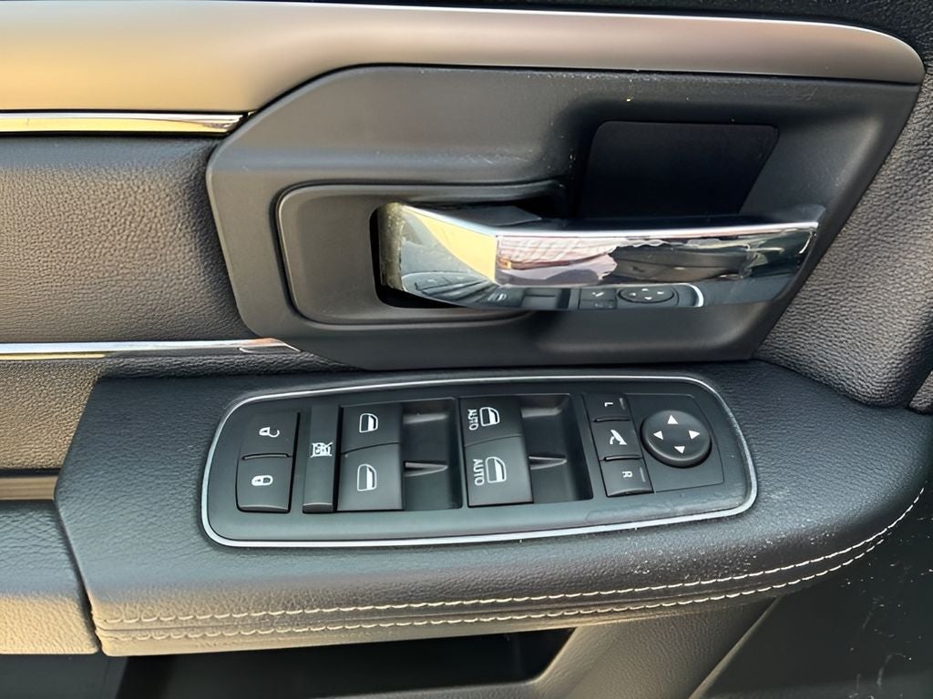 2017 RAM 1500 Sport Crew Cab 4x4 5'7' Box