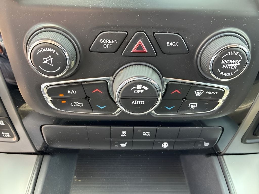 2017 RAM 1500 Sport Crew Cab 4x4 5'7' Box