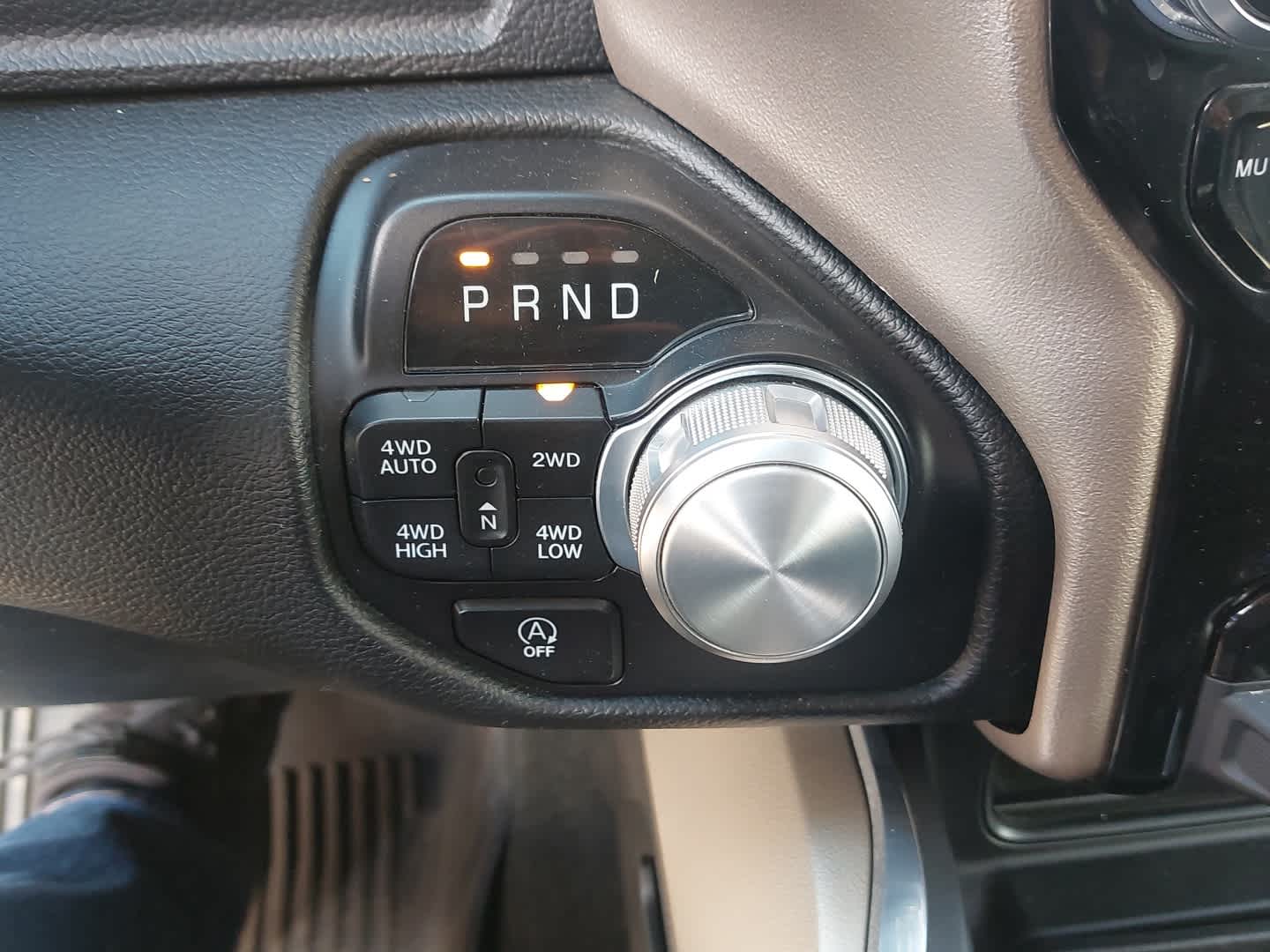 2022 RAM 1500 Laramie Crew Cab 4x4 5'7' Box