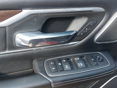 2022 RAM 1500 Laramie Crew Cab 4x4 5'7' Box