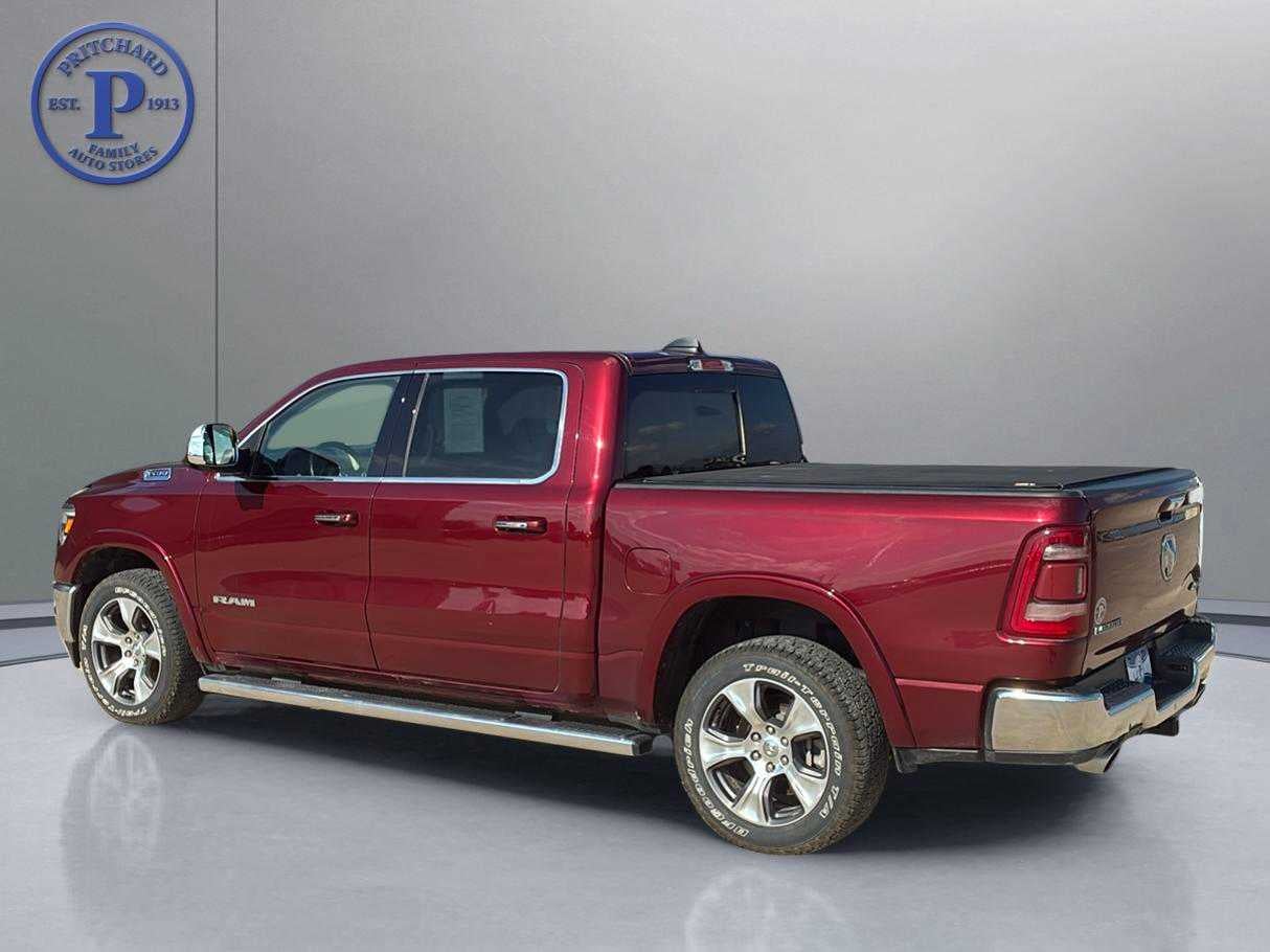 2022 RAM 1500 Laramie Crew Cab 4x4 5'7' Box