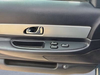 2005 Ford Thunderbird Base