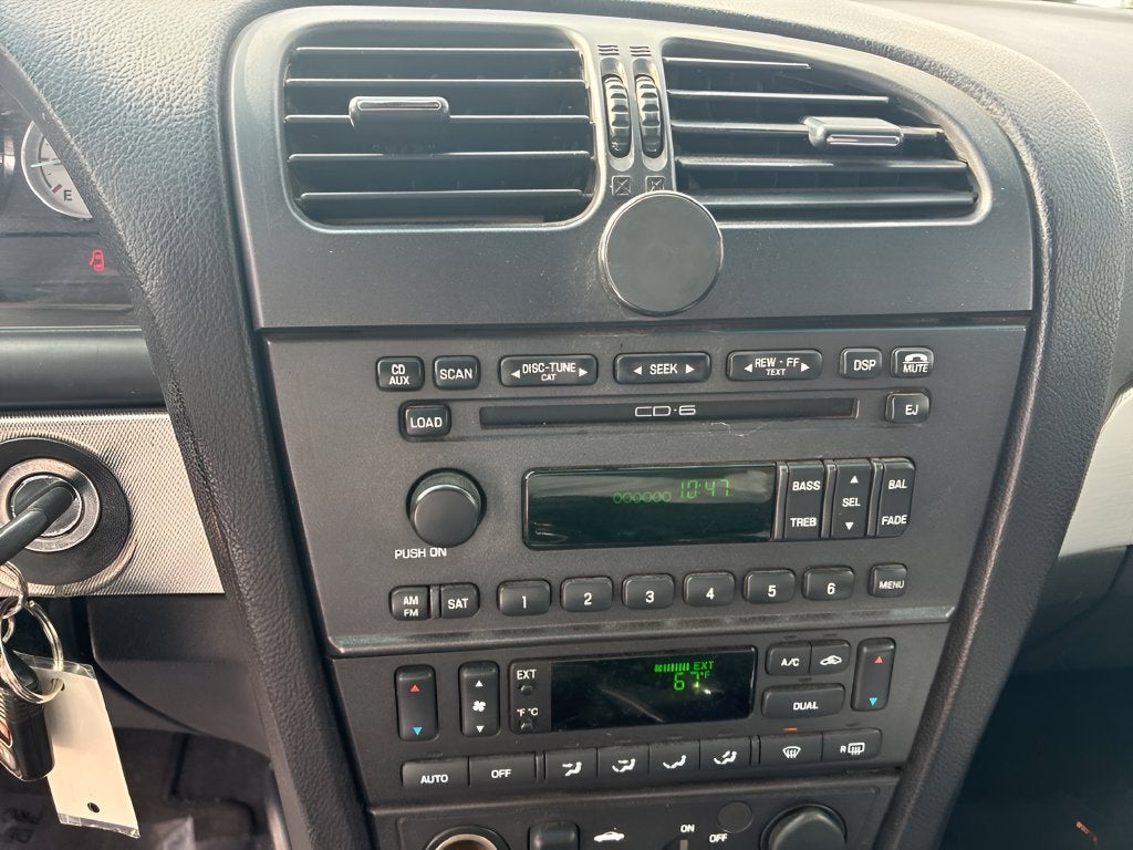 2005 Ford Thunderbird Base