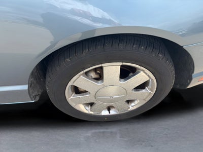 2005 Ford Thunderbird Base