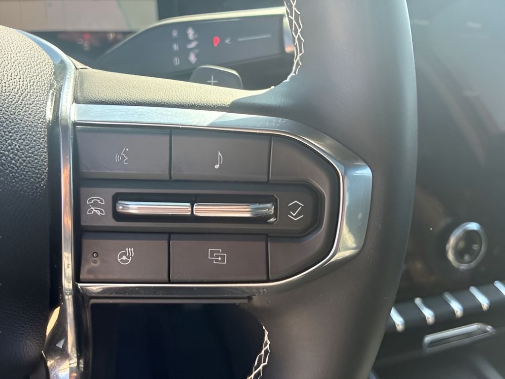 2025 GMC Acadia AWD Denali