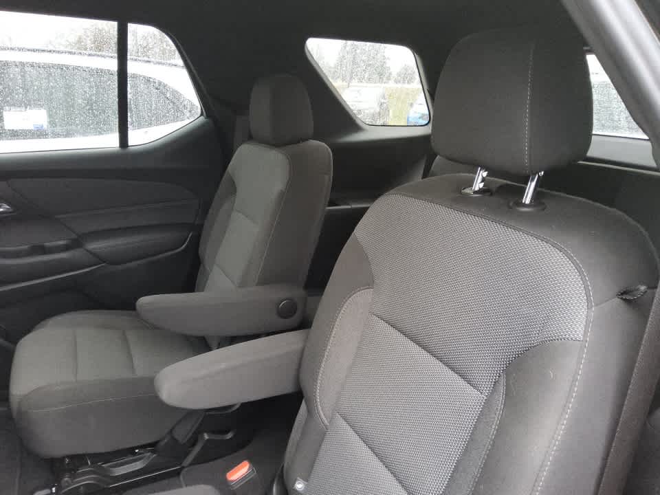 2023 Chevrolet Traverse AWD LT Cloth