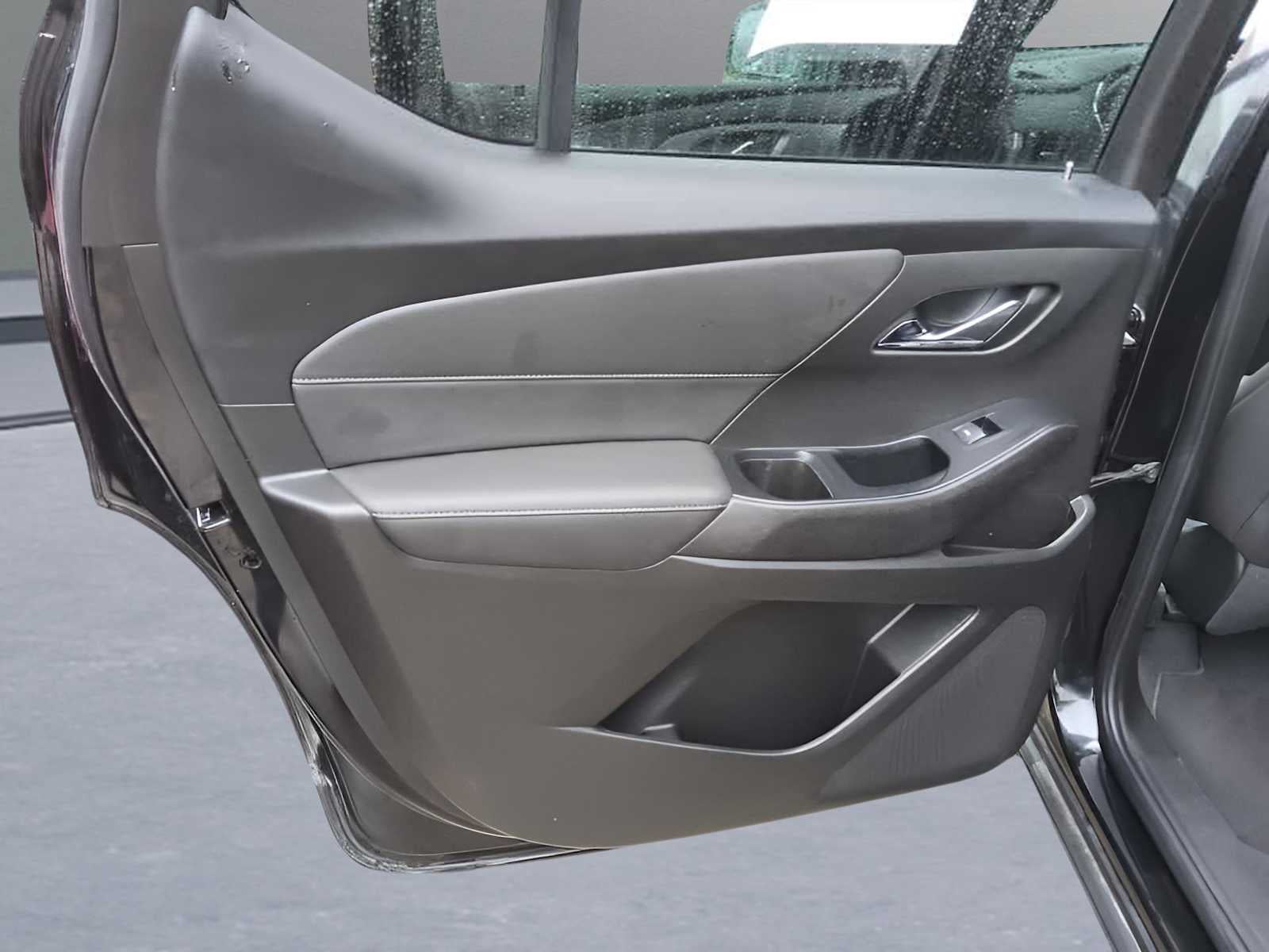 2023 Chevrolet Traverse AWD LT Cloth