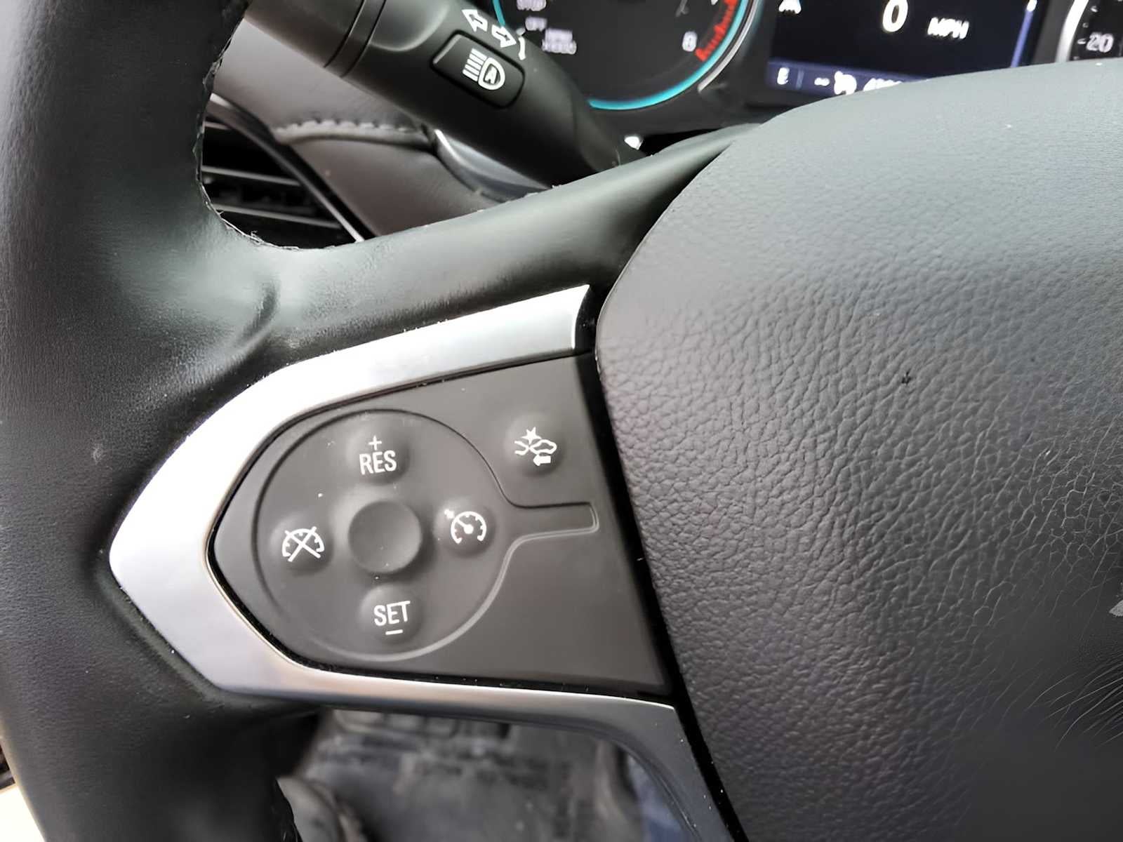 2023 Chevrolet Traverse AWD LT Cloth