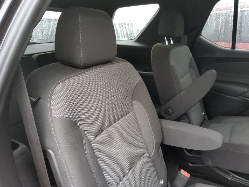 2023 Chevrolet Traverse AWD LT Cloth