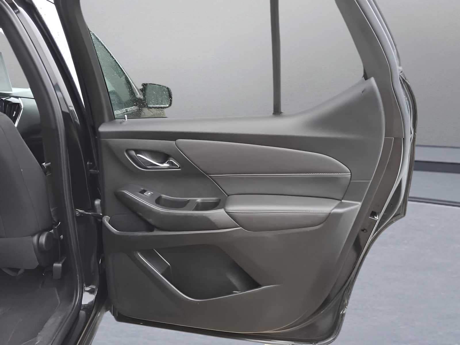 2023 Chevrolet Traverse AWD LT Cloth