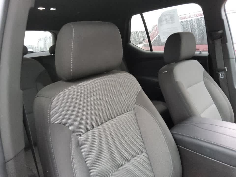 2023 Chevrolet Traverse AWD LT Cloth