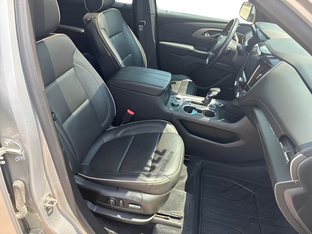 2022 Chevrolet Traverse AWD Premier