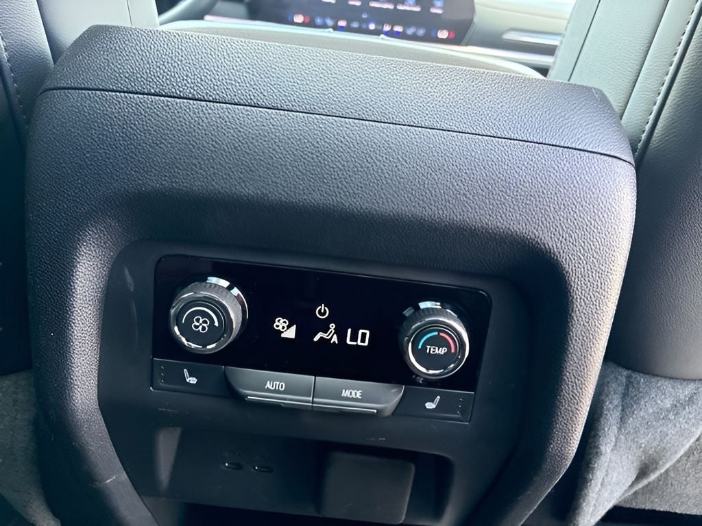2024 Chevrolet Traverse AWD RS
