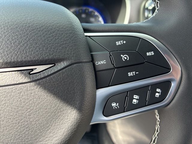 2027 Chrysler Pacifica PACIFICA SELECT