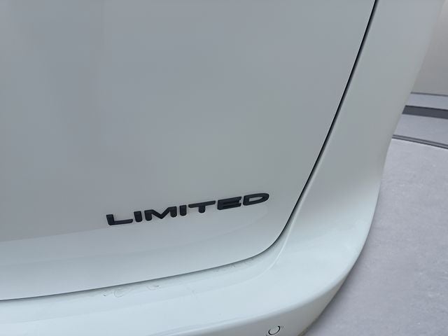 2026 Chrysler Pacifica PACIFICA LIMITED