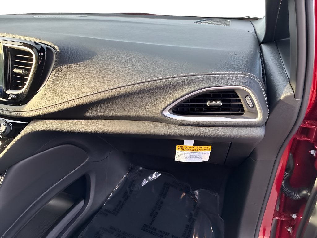 2027 Chrysler Pacifica PACIFICA LIMITED