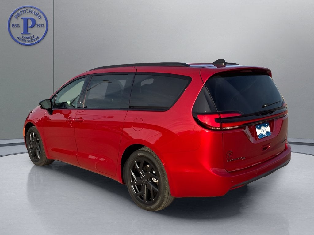 2027 Chrysler Pacifica PACIFICA LIMITED