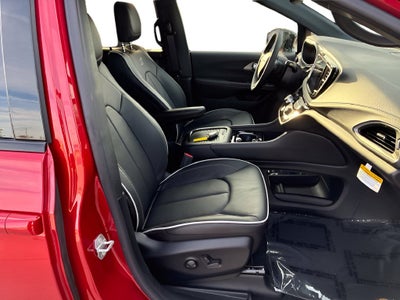 2027 Chrysler Pacifica PACIFICA LIMITED