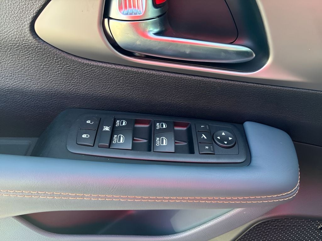 2027 Chrysler Pacifica PACIFICA PINNACLE