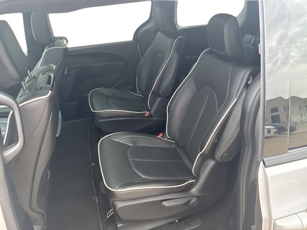 2023 Chrysler Pacifica Hybrid Limited