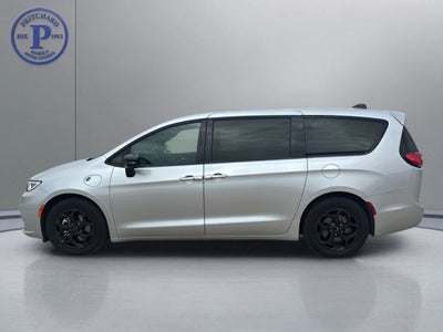 2023 Chrysler Pacifica Hybrid Limited