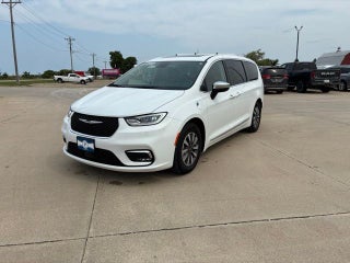 2023 Chrysler Pacifica Hybrid Limited