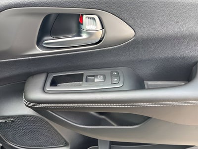 2027 Chrysler Pacifica PACIFICA LIMITED AWD