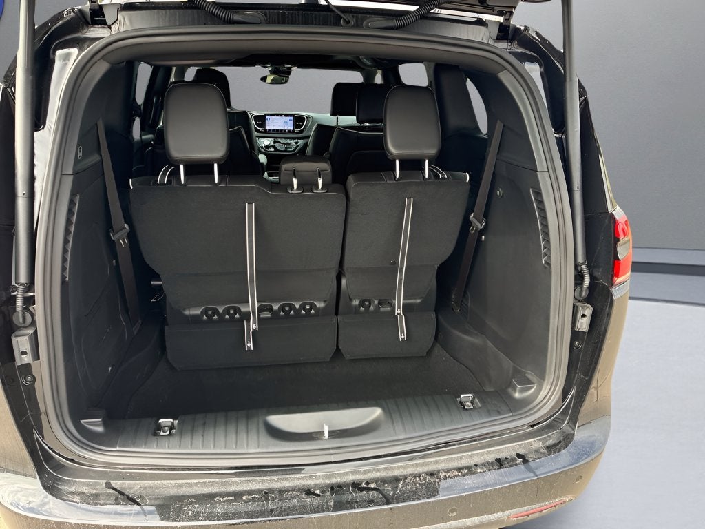 2027 Chrysler Pacifica PACIFICA LIMITED AWD