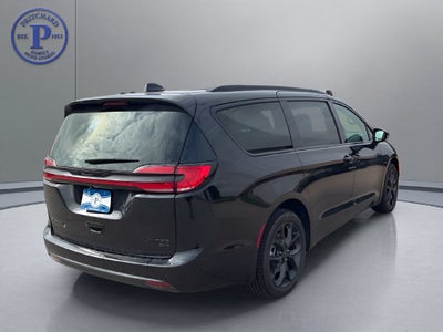 2027 Chrysler Pacifica PACIFICA LIMITED AWD