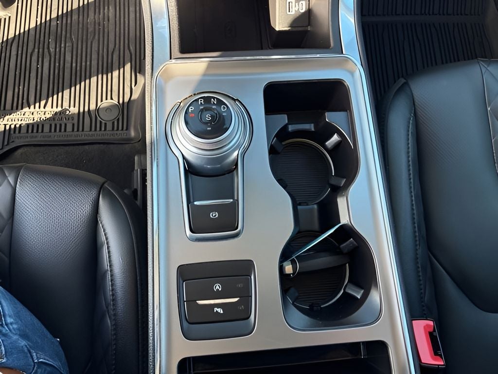2023 Ford Edge Titanium