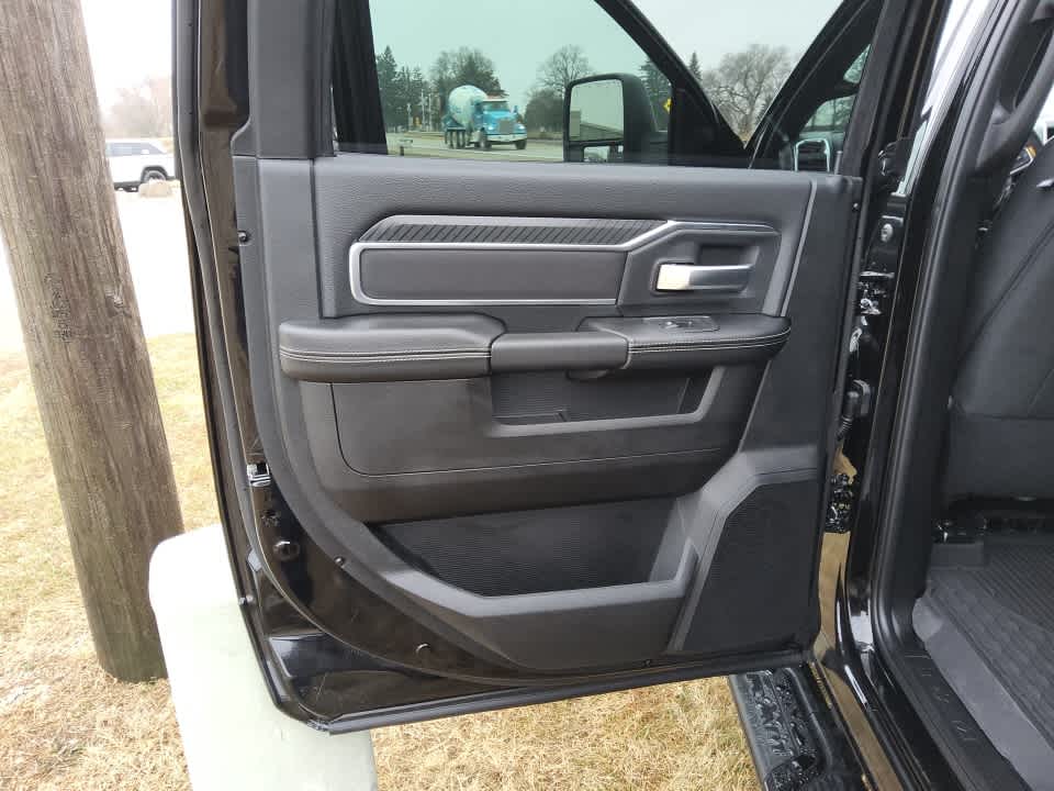 2026 RAM Ram 3500 RAM 3500 BIG HORN CREW CAB 4X4 6'4' BOX