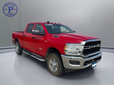 2022 RAM 2500 Tradesman Crew Cab 4x4 6'4' Box